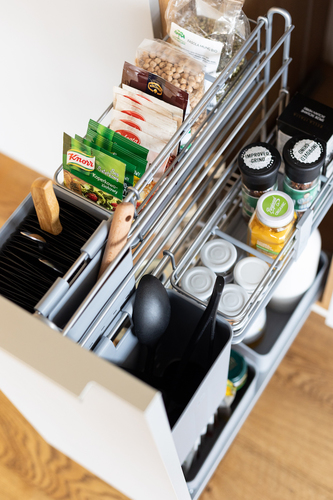 Meble z koszami do każdej kuchni - nowa Linia Arena Silver i jej zastosowanie w szafkach kuchennych Meble z koszami do każdej kuchni - nowa Linia Arena Silver i jej zastosowanie w szafkach kuchennych